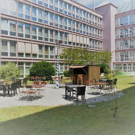 Styles Hotel Muenchen Messe Exterior photo